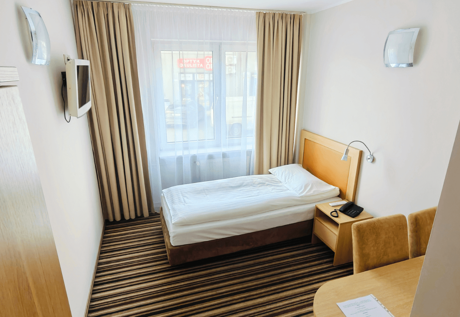 Pokój hotelowy hotelu Riviera w Mierzynie